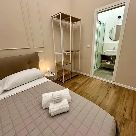 Monaciello All'alba 4* نابولي